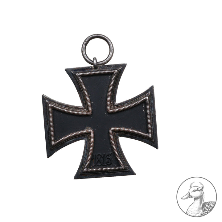 Orden Eisernes Kreuz 2. Klasse EK II 2. Weltkrieg 1939&nbsp;

Authentisches Sammlerstück aus dem Zeitraum des Zweiten Weltkrieges. Eisernes Kreuz zweiter Klasse im gebrauchten aber sammelwürdigem Zustand.