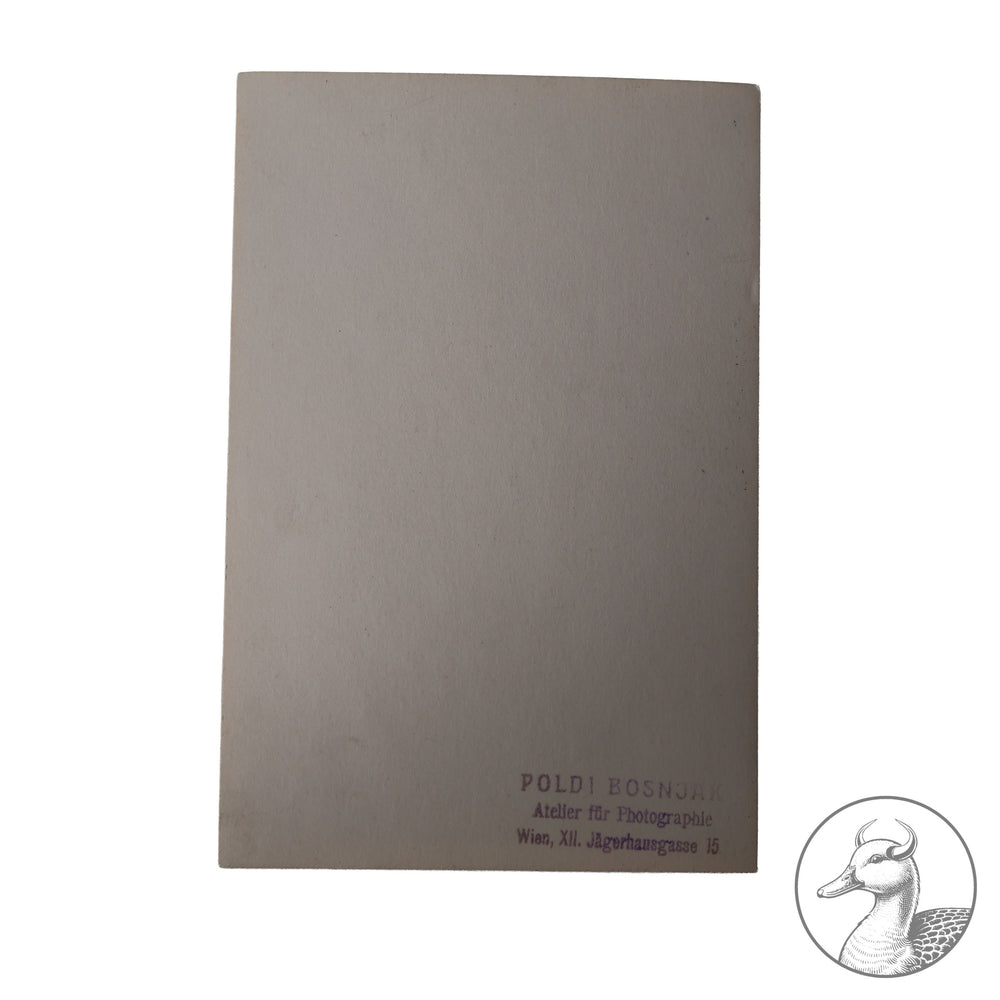 Originales Portrait eines Wiener HJ&nbsp; Führers im Bann 506 Wien-Südwest.

Authentisches und seltenes Zeitdokument aus dem Zeitraum des Dritten Reiches. Seltenes HJ Portrait eines Mitgliedes der HJ vor 1933.