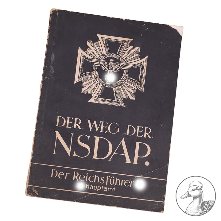 Originales Partei-Propagandamaterial "Der Weg der NSDAP" - Entstehung, Kampf und Sieg (der Reichsführer SS / SS-Hauptmann Berlin)

Das Propgandaheft in DinA5 Format umfasst 141 Seiten plus Einband.