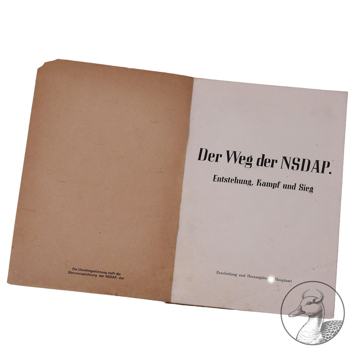 Originales Partei-Propagandamaterial "Der Weg der NSDAP" - Entstehung, Kampf und Sieg (der Reichsführer SS / SS-Hauptmann Berlin)

Das Propgandaheft in DinA5 Format umfasst 141 Seiten plus Einband.
