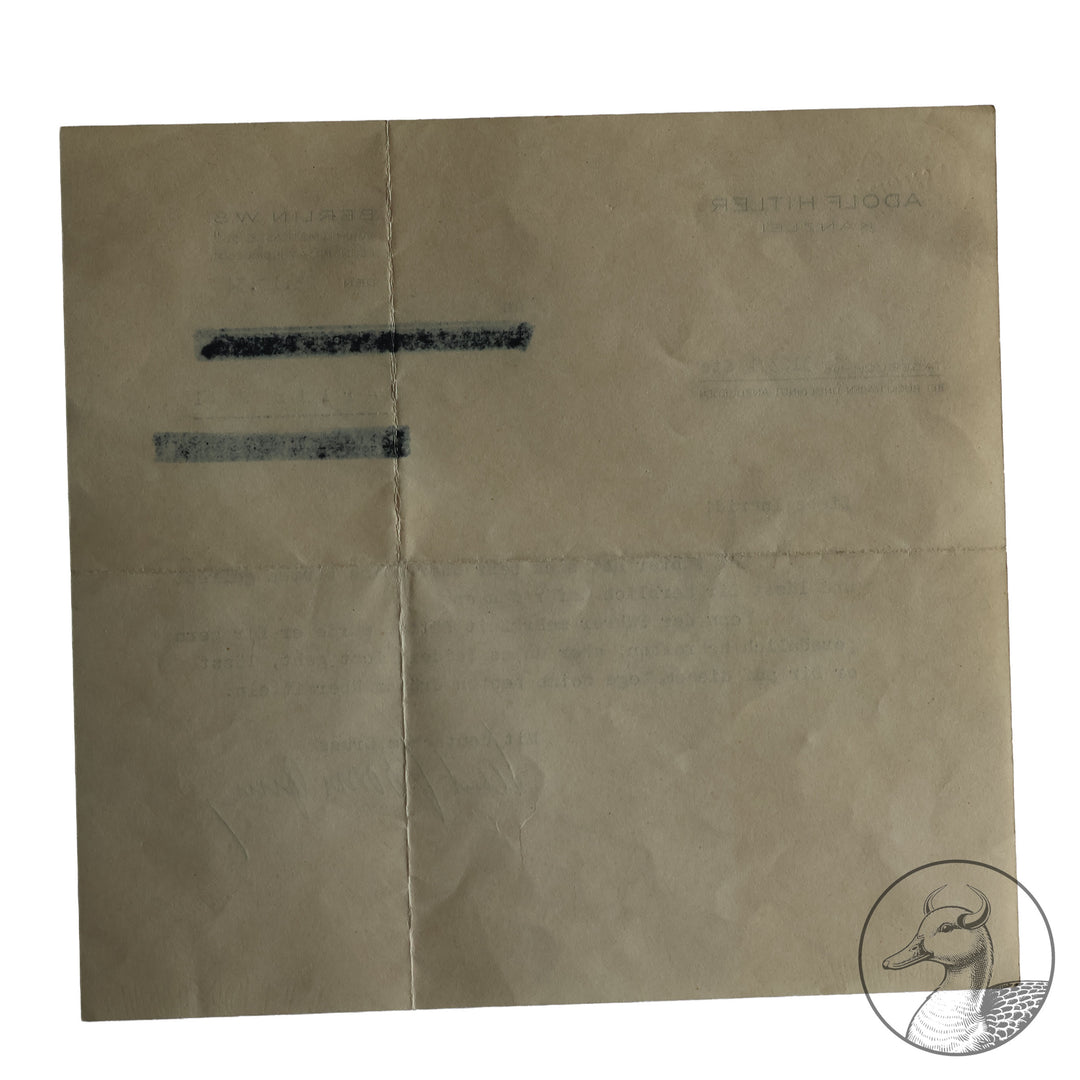 Dankesbrief von der Kanzlei Adolf Hitlers an eine Frau aus Berlin, die Hitler Blumen geschickt hat. Nachname und Adresse wurden von der Familie nach dem Krieg unkenntlich gemacht. Unterschrieben wurde der Brief von Albert Bormann, damals persönlicher Adjutant Hitlers und Bruder von Martin Bormann.

Authentisches und seltenes Zeitdokument.