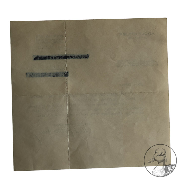 Dankesbrief von der Kanzlei Adolf Hitlers an eine Frau aus Berlin, die Hitler Blumen geschickt hat. Nachname und Adresse wurden von der Familie nach dem Krieg unkenntlich gemacht. Unterschrieben wurde der Brief von Albert Bormann, damals persönlicher Adjutant Hitlers und Bruder von Martin Bormann.

Authentisches und seltenes Zeitdokument.