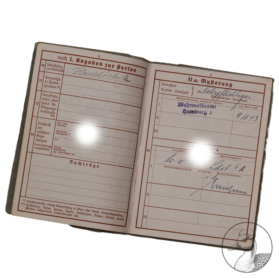 Dokumentengruppe Gruppe des Soldaten Tauber Johannes.

Interessante Gruppe, da Tauber Dienst im Grenzschutz Schlesien tat und dafür mit beiden Schlesischen Adler 1. und zweite Klasse ausgezeichnet wurde. Dazu einige Dokumente und sein Wehrpass.