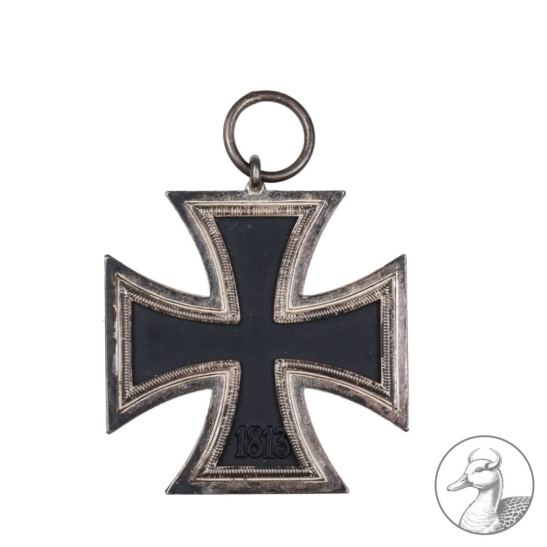 Orden Eisernes Kreuz 2. Klasse EK II 2. Weltkrieg 1939&nbsp;

Authentisches Sammlerstück aus dem Zeitraum des Zweiten Weltkrieges. Eisernes Kreuz zweiter Klasse im gebrauchten aber sammelwürdigem Zustand.