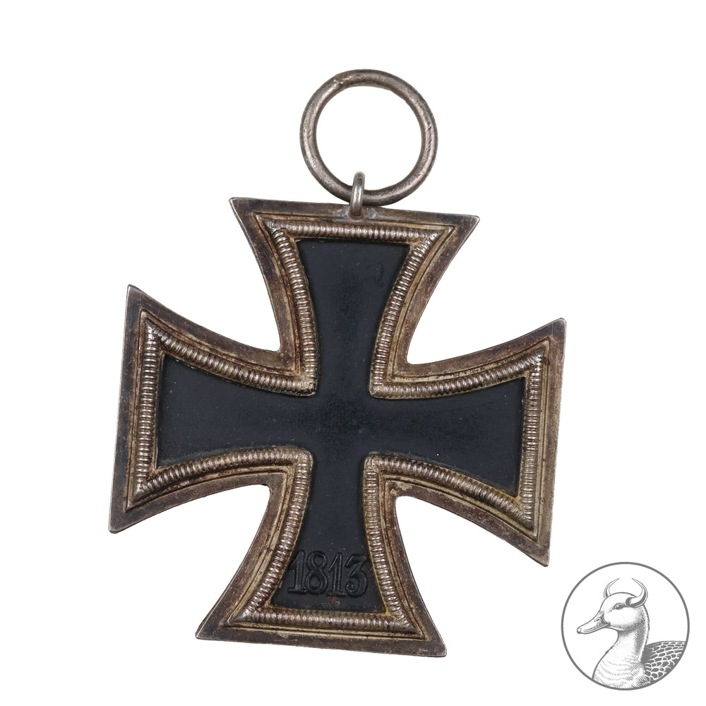 Orden Eisernes Kreuz 2. Klasse EK II 2. Weltkrieg 1939&nbsp;

Authentisches Sammlerstück aus dem Zeitraum des Zweiten Weltkrieges. Eisernes Kreuz zweiter Klasse vom Hersteller J.E.Hammer und Söhne aus Geringswalde im guten sammelwürdigem Zustand. Siehe Bilder.