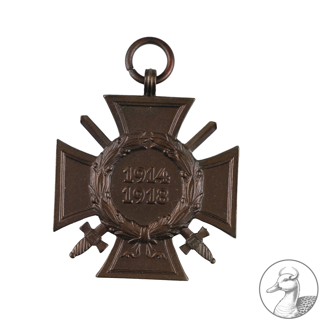 Eisernes Kreuz 2. Klasse 1914 und Ehrenkreuz für Frontkämpfer mit Band im Etui.

Sehr schönes Original Set eines Eisernen Kreuzes 2. Klasse und dem Frontkämpfer Ehrenkreuz des 1. Weltkrieges 1914-1918. Beide Auszeichnungen mit Band im guten Zustand im zeitgenössischen Etui. Das Etui ebenfalls im sehr guten Zustand mit rotem Samt.