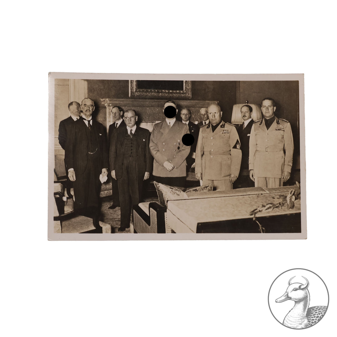 Postkarte Fotografie Heinrich Hoffmann

Adolf Hitler - Vier Mächte Konferenz 1938 in München