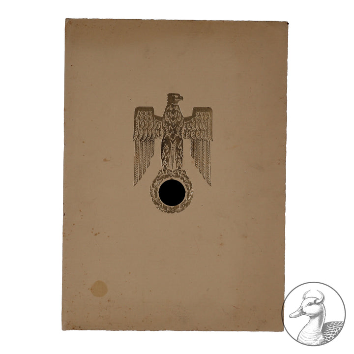 Große Beförderungsurkunde für einen Regierungsbaurat, der für die Luftwaffe tätig war.

Ausgestellt 1941 in Berchtesgaden, mit Faksimile Unterschrift Hitlers im guten sammelwürdigem Zustand