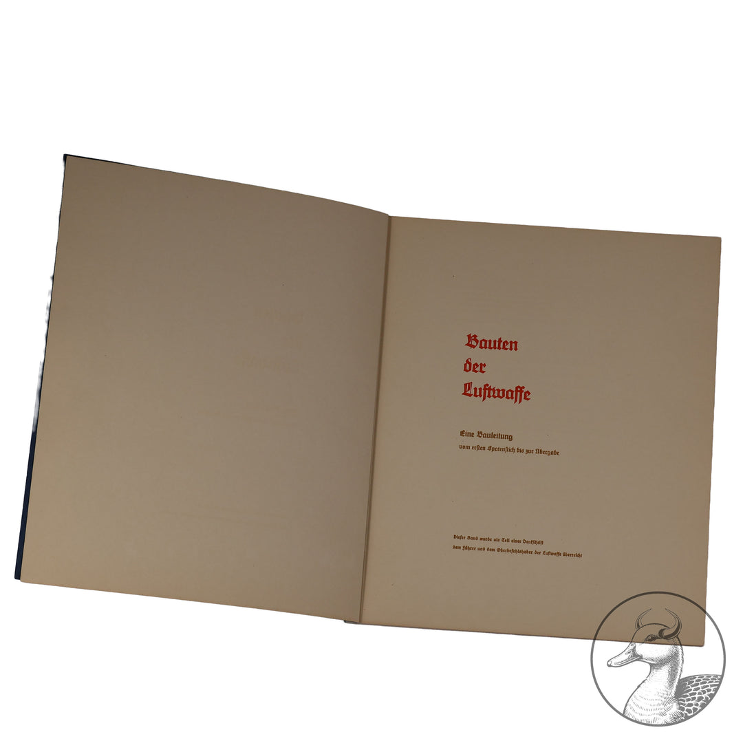 Bildband Bauten der Luftwaffe von Gollert und Lang Eine Bauleitung vom ersten Spatenstich bis zur Übergabe.

Bildband mit 15 aufmontierten Aquarellen von 1938 über Bauten der Luftwaffe-selten&nbsp;