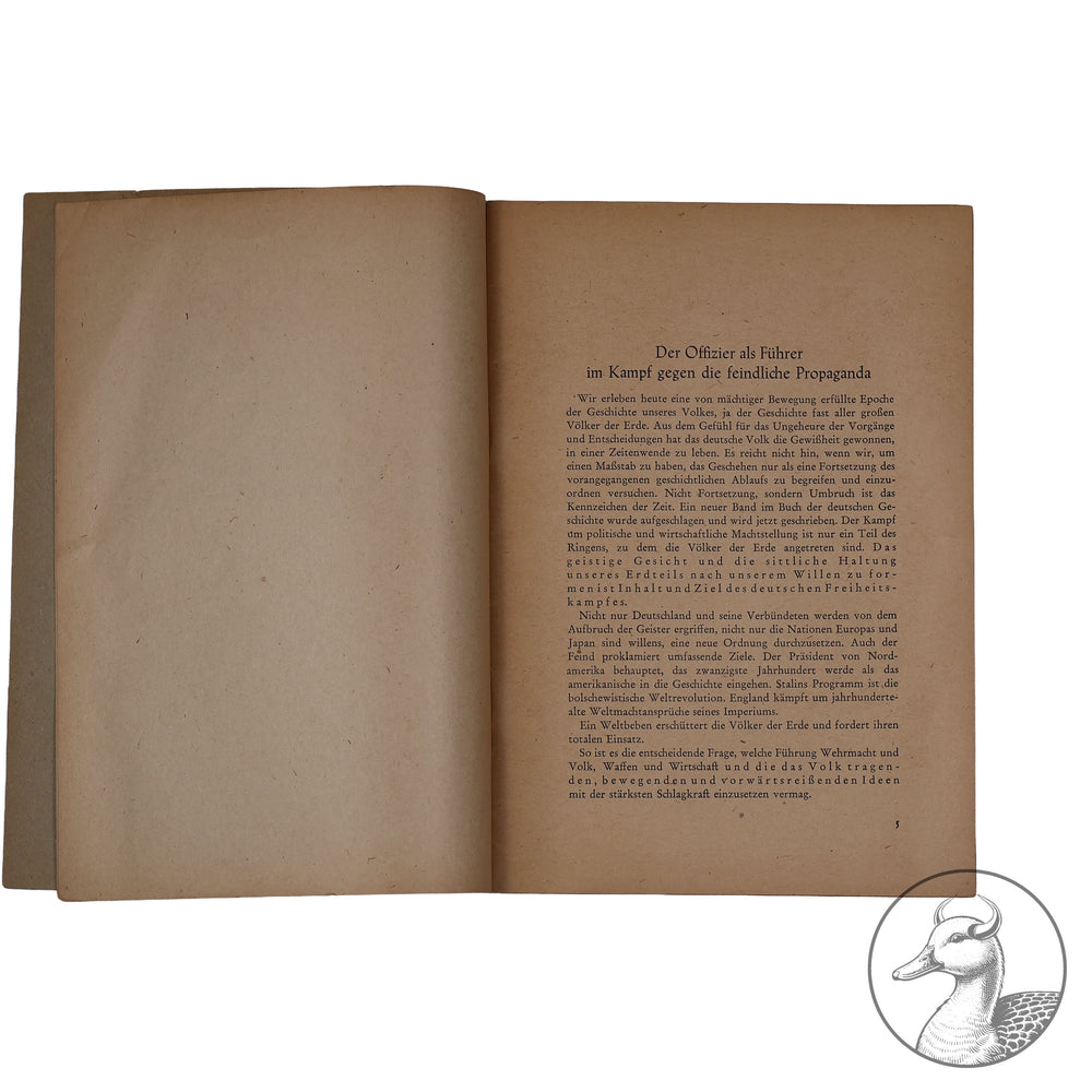 Sturmglocken über Deutschland&nbsp;Dr. Ellenbeck&nbsp;

von Dr. Ellenbeck (Oberstleutnant im Oberkommando der Wehrmacht) / Klammerbindung / Frühjahr 1944 / Verlag Johannes Detke KG Leipzig / 55 Seiten