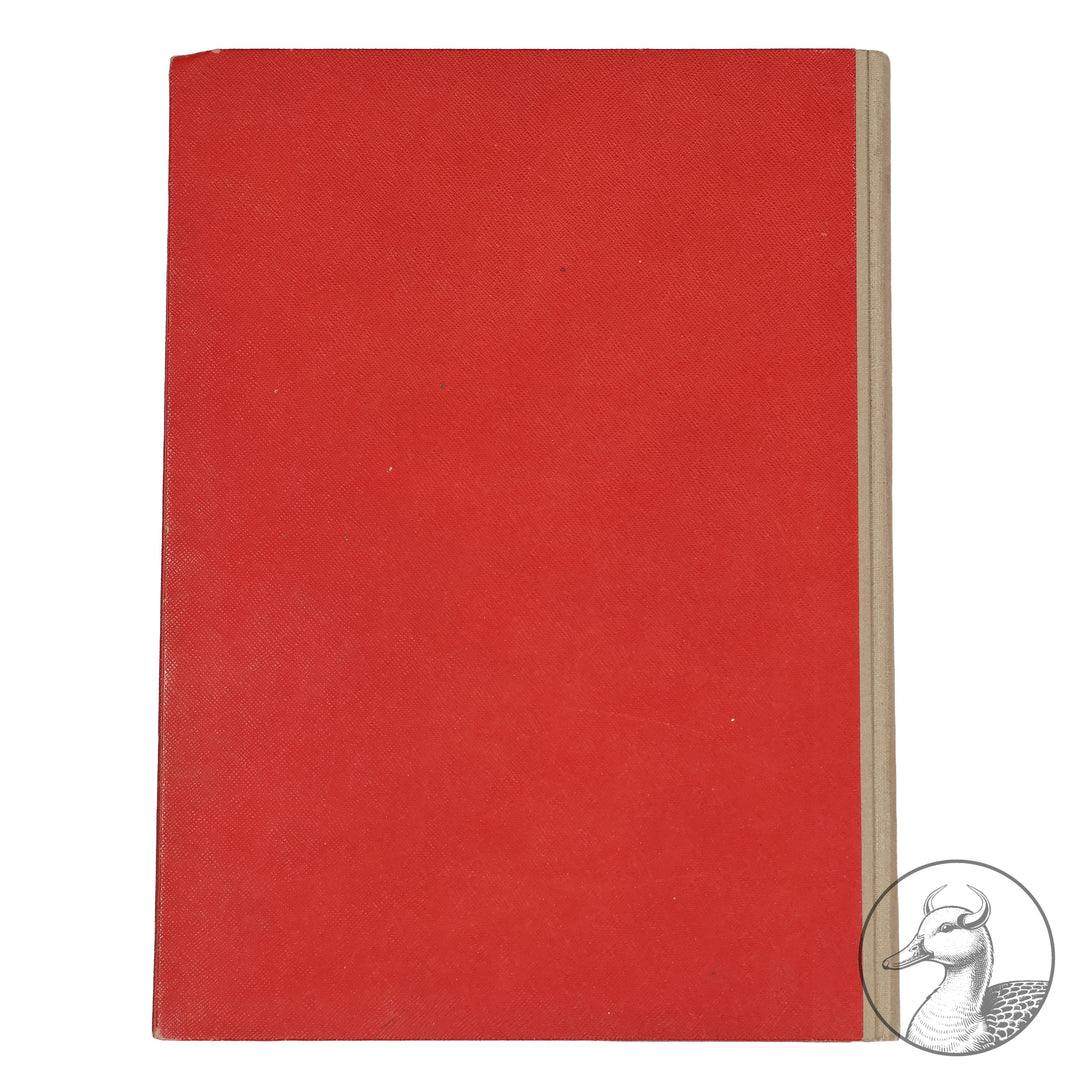 100 Bild-Dokumente "Hitler wie ihn keiner kennt" herausgegeben von Heinrich Hoffmann Privat eingebunden

mit einem Geleitwort von Baldur von Schirach (Reichs- und Jugendführer der NSDAP) herausgegeben von Heinrich Hoffmann (Fotoberichterstatter der Reichsleitung der NSDAP) im "Zeitgeschichte" Verlag Berlin umfasst das Buch 100 Bilddokumente aus dem Leben des Führers. 96 Seiten. Seltene Einbindung