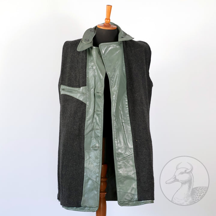 Originales Set Wachmantel Lederkombination der deutschen Kriegsmarine zweiter Weltkrieg (Mantel/Hose + Mütze)