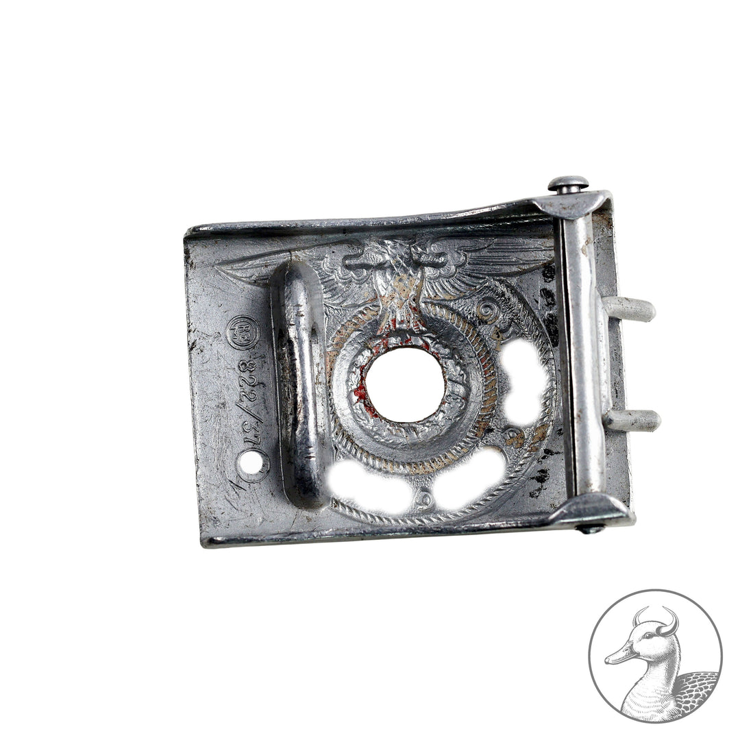 Typ: Koppelschloss der Waffen-SS Aluminium
Hersteller: RZM 822/37 Richard Sieper und Söhne Lüdenscheid
Zustand: Hoheitsabzeichen abgeschliffen;, sammelwürdig